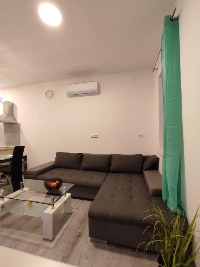 Apartment Ravnice Omis Exterior photo